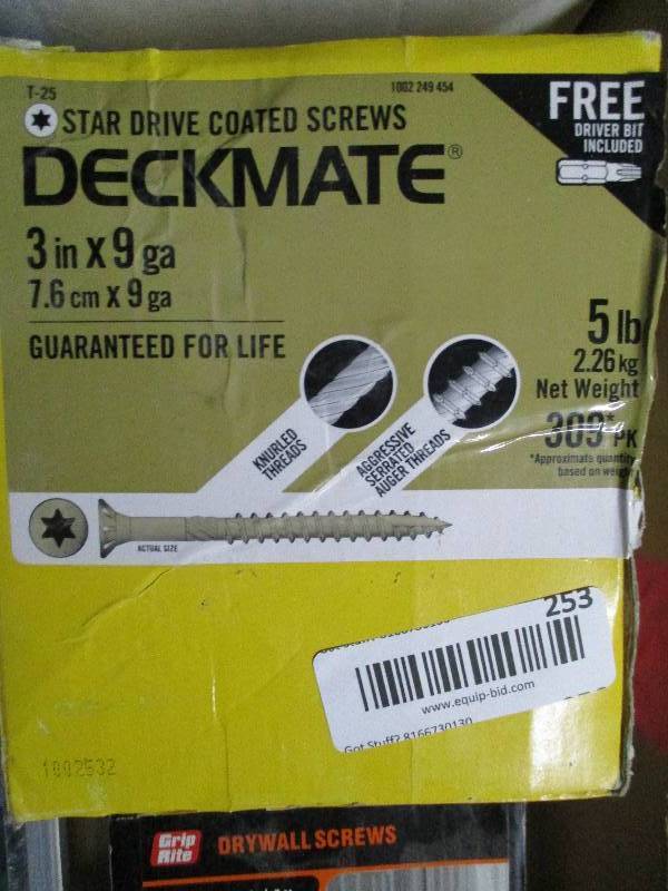 lot 253 image: Deckmate Star Drive Coated Screws