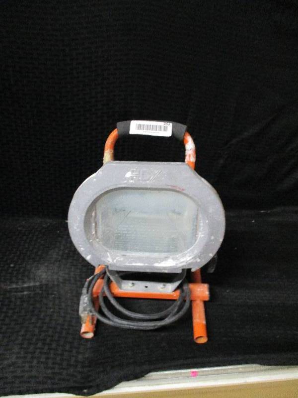 lot 262 image: Heat Lamp
