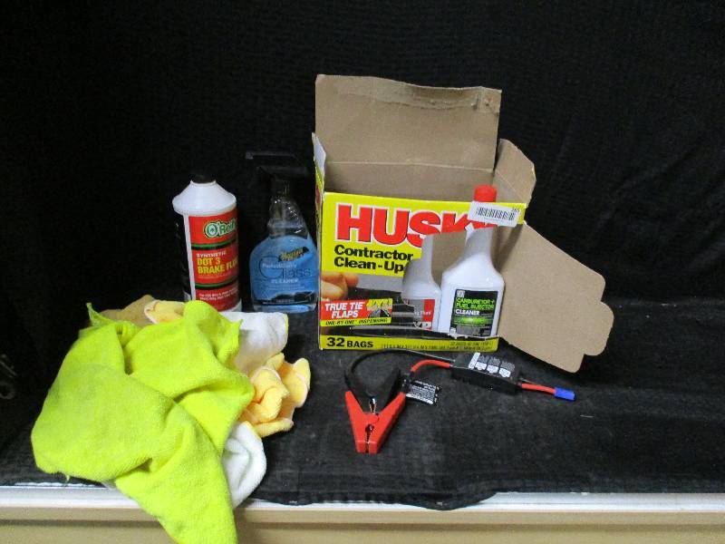 lot 265 image: Car Cleaning Lot