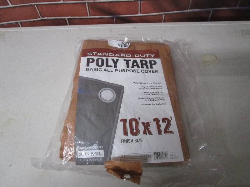 lot 1051 image: Poly Tarp 10x12