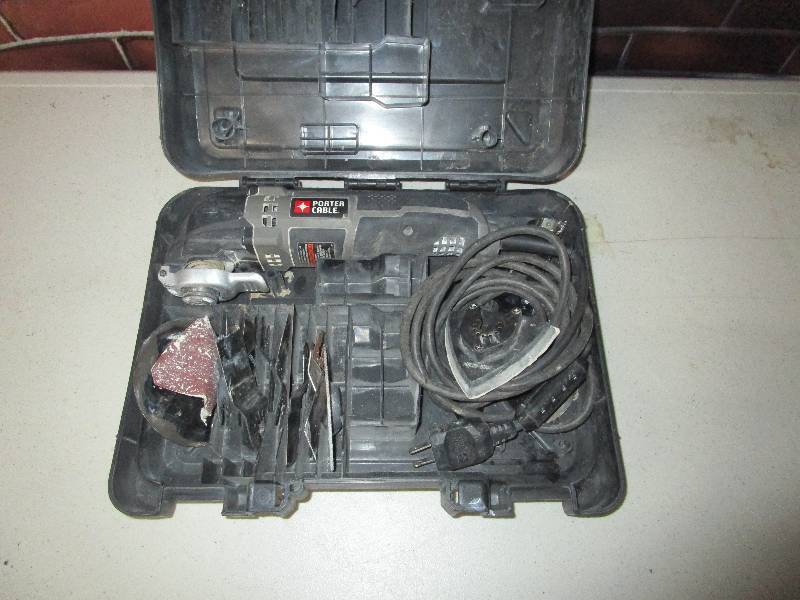 lot 1070 image: Porter Cable Edge Cutter