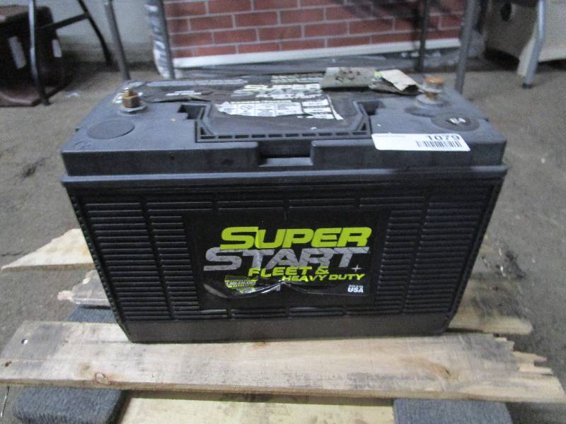 lot 1079 image: Super Start Fleet Heavy Duty Battery