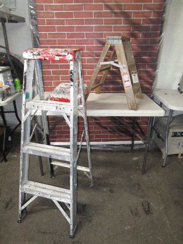 lot 1106 image: Pair of Ladders