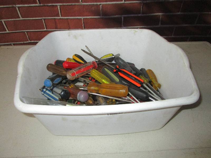 lot 1108 image: Lot of Screwdrivers