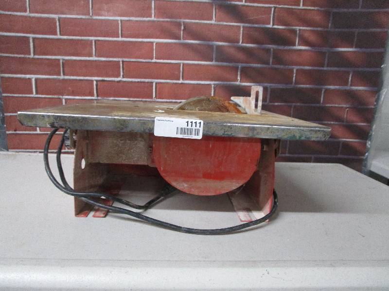 lot 1111 image: Table Saw