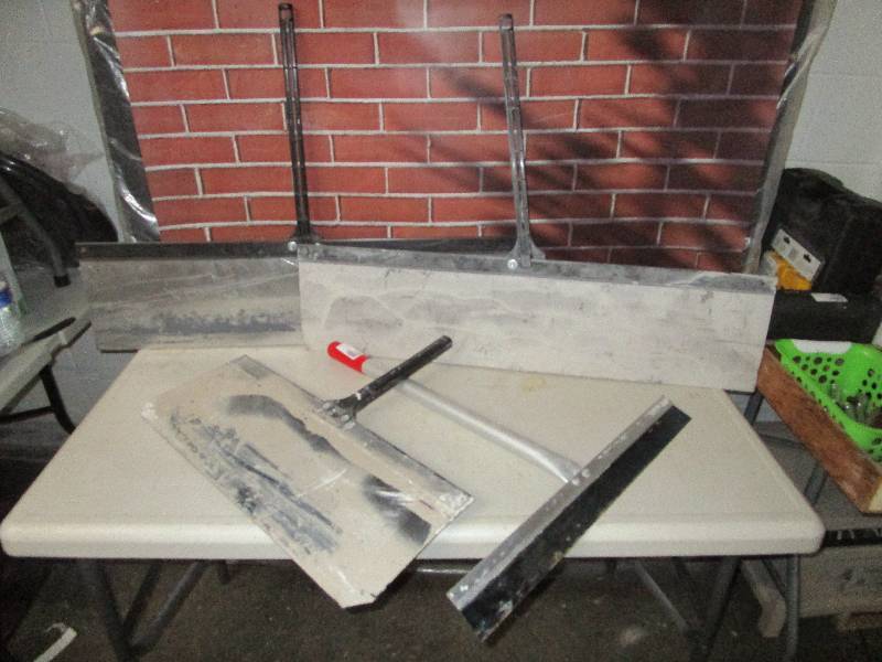 lot 1126 image: Lot of Mudding Scrapers