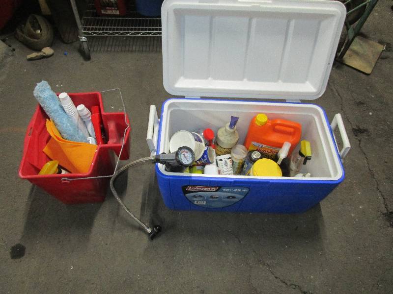 lot 1147 image: Lot of Car Cleaning Items