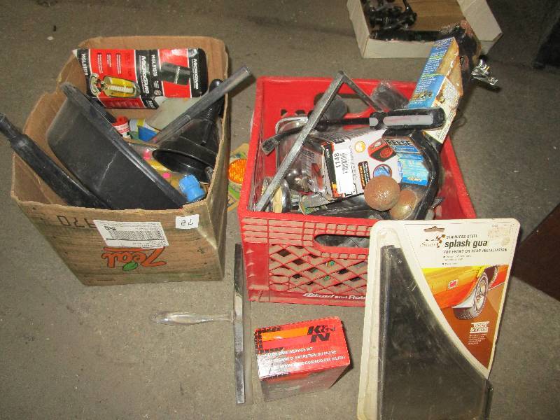 lot 1148 image: Lot of Random Items