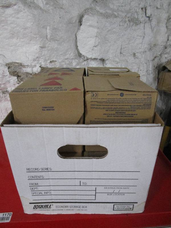 lot 1171 image: Projector Lightbulbs