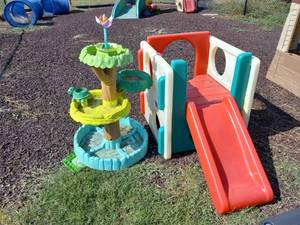lot 5304 image: Little Tikes Plastic Slide Structure And Water Tower Tree