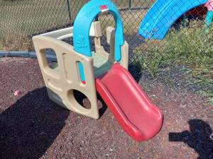 lot 5306 image: Step 2 Panda Climber Play Structure