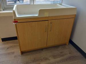 lot 5347 image: Baby Changing Station Storage Cubby And Childrens Chairs