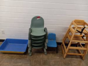 lot 5354 image: (6) Childrens Chairs (2) High Chairs And Toy Bins
