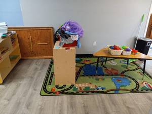 lot 5383 image: Lot Of Childrens Room Furniture