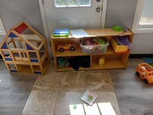 lot 5390 image: Childrens Toys And Furniture Lot