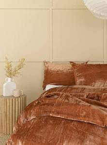 lot 19596 image: Sophia-Art 3 Pcs Ultra Luxury Rayon Velvet Bedding Boho Solid Duvet Cover UO Comforter Cover(Terracotta, Super King Plus 98x120) - Retail $157.35
