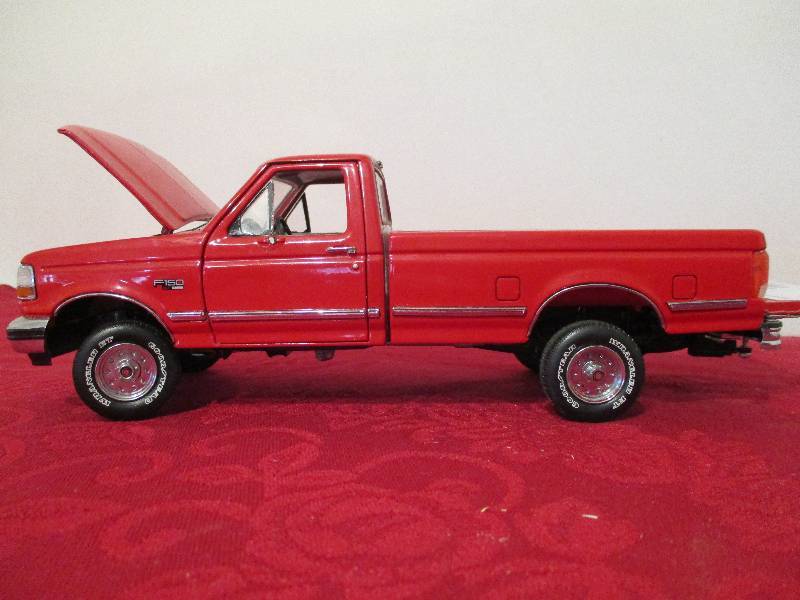 lot 1032 image: Pickup Truck Diecast