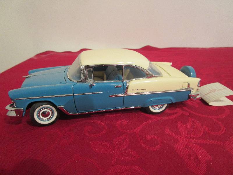 lot 1028 image: Franklin Mint 1955 Chevey Bel Air 132 Diecast