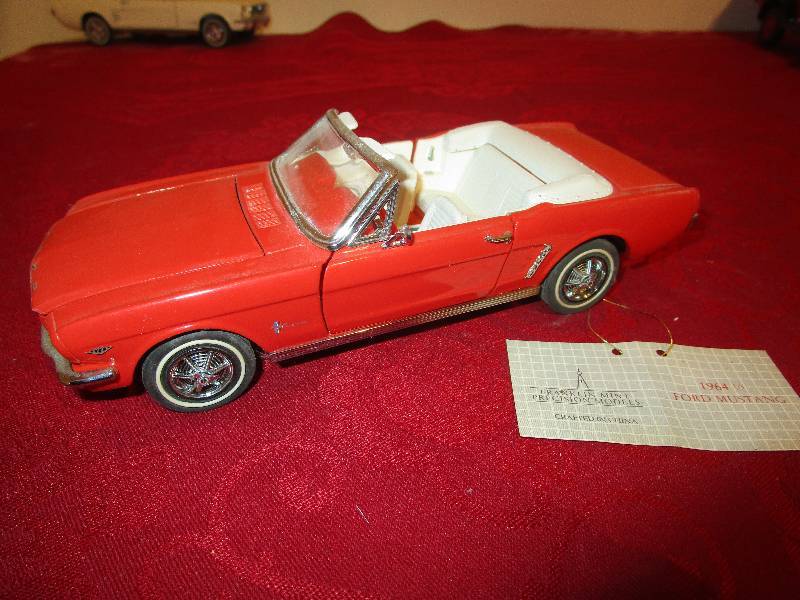 lot 1030 image: Franklin Mint 1964 132 Diecast Car