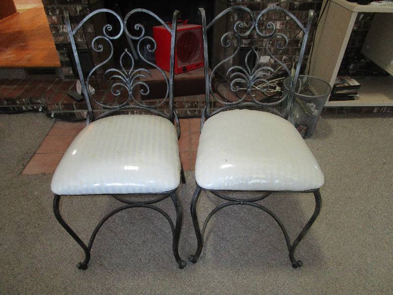 lot 2026 image: Pair of Metal Chairs