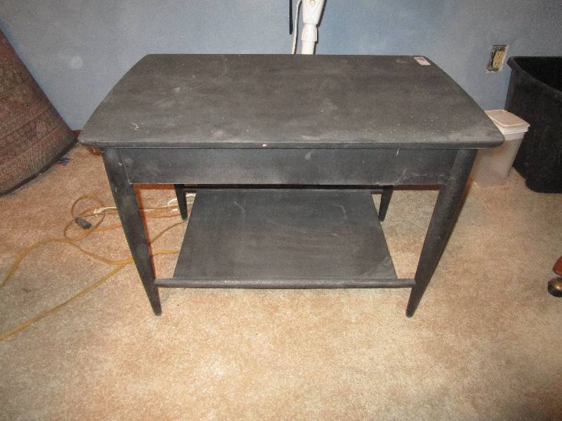 lot 2012 image: Side Table
