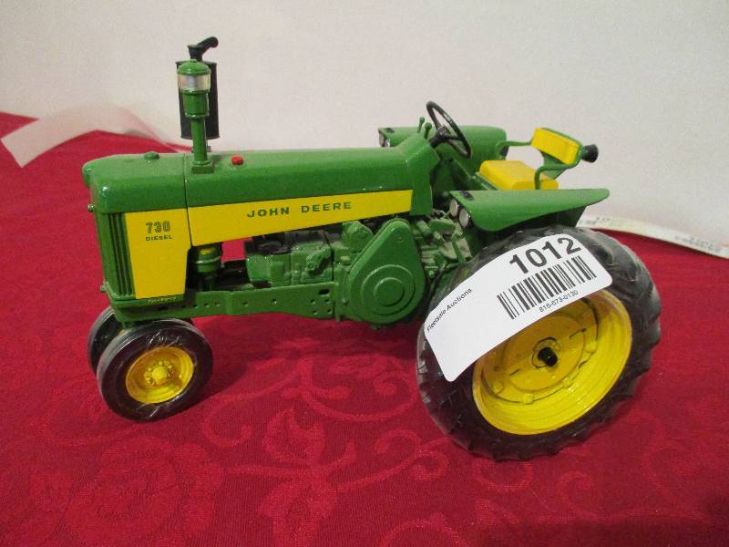 lot 1012 image: John Deere 730 Diesel Tractor