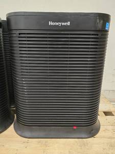 lot 25350 image: Honeywell True Hepa Air Purifier