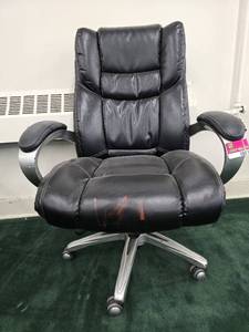 lot 48800 image: Black Office Chair