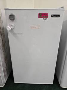 lot 25305 image: Magic Chef Mini Fridge