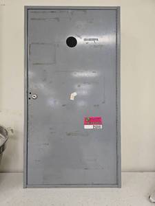 lot 25316 image: Large Key Box
