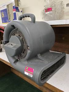 lot 25317 image: 3 Speed Air Mover (Needs Ground Switch)
