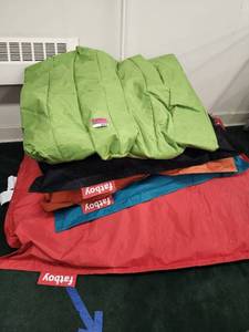 lot 48769 image: (5) Fatboy, Assorted Bean Bags