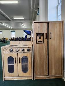 lot 48692 image: Kaplan Childrens Wooden Fridge And Stove