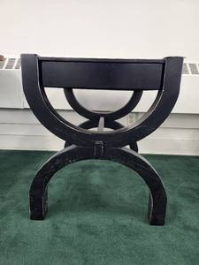 lot 48696 image: Wooden End Table With Drawer