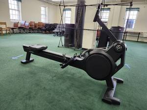 lot 48715 image: Life Fitness Rowing Machine Model 1003CUA055