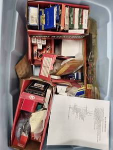 lot 48724 image: Large Lot Of Assorted Filters, Plugs And More