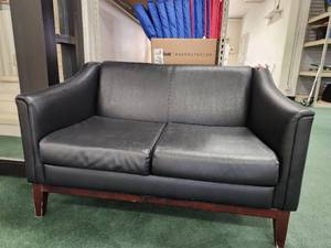 lot 48725 image: Black Faux Love Seat