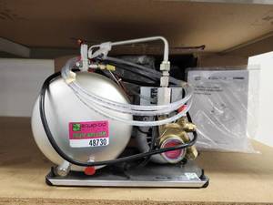 lot 48730 image: Cornelius Low Profile Large Reserve Carbonator Model 1624