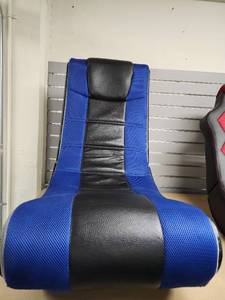 lot 48739 image: X Rocker Gaming Chair, Blue