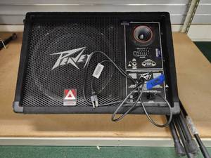 lot 48748 image: Peavy Floor Speaker Model 112PM PWRD And Microphone Stand