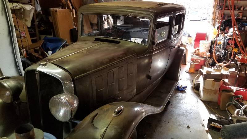 lot 3930 image: 1932 Pontiac model 400 deluxe