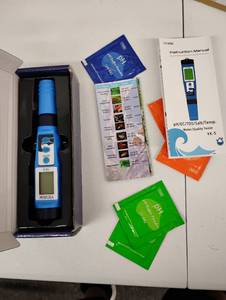 lot 31105 image: Multifunction 5 in 1 pH salinity EC TDS temperature meter