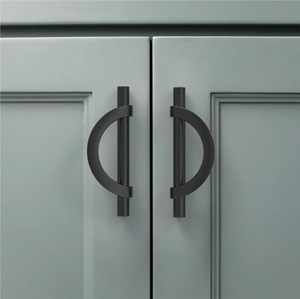 lot 1079 image: Amerdeco 10 Pack Matte Black Cabinet Pulls 3.75 Inch(96MM) Hole Centers Kitchen Cabinet Handles Hardware Kitchen Handles for Cabinets Cupboard Handles Drawer Pulls Retail $53.74