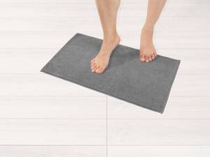 lot 1120 image: American Soft Linen Bath Rug, 17 in 24 in 100% Cotton Bath Mats Rugs for Bathroom, Non Slip Washable Shaggy Form Area Rugs, Light Grey Bath Rug Retail $29.99