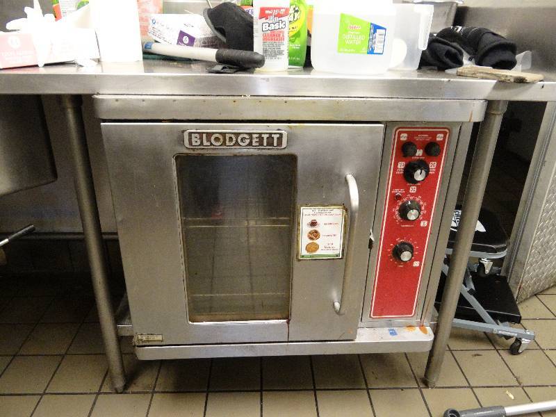 lot 2553 image: Blodgett Electric Convection Oven