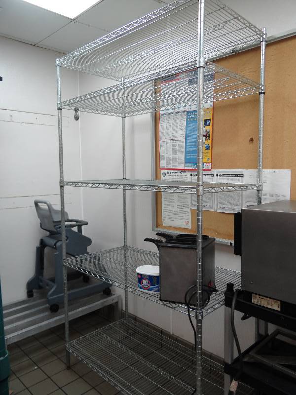 lot 2561 image: 2 Metro Style Racking