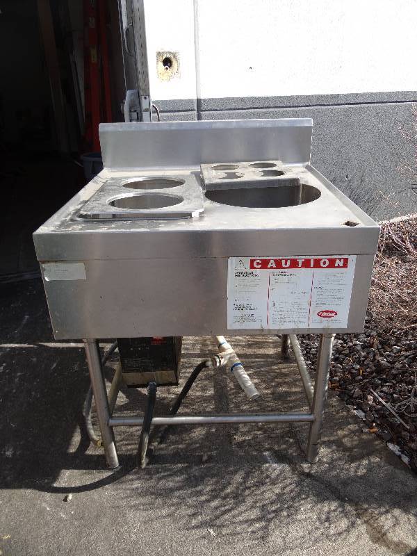 lot 2604 image: Hatco 32x33 Electric Warming Station