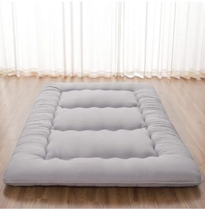 lot 7319 image: Japanese Floor Mattress Futon Mattress, 4 Inch Thicken Tatami Mat Sleeping Pad Foldable Roll Up Mattress (Size Queen)