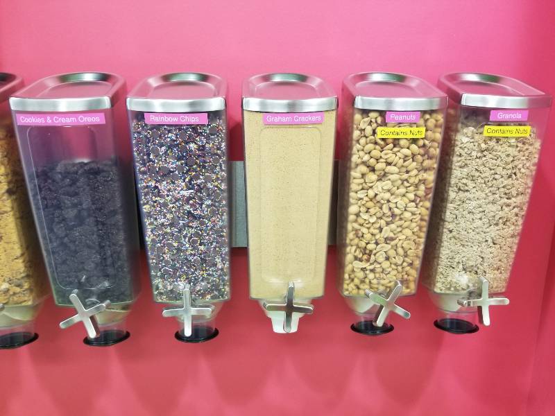 lot 1004 image: Rosseto EZ-PRO wall mounted topping dispensers
