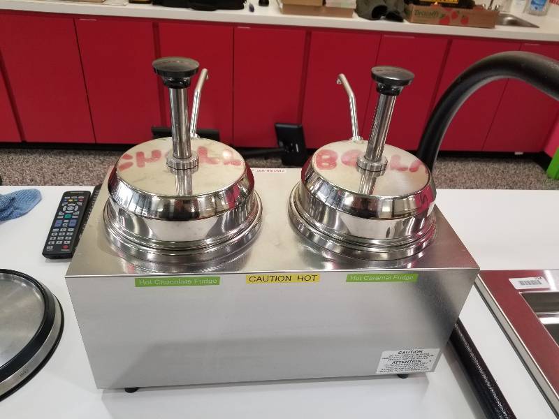 lot 1047 image: Server Twin FSP heated topping warmerdispenser